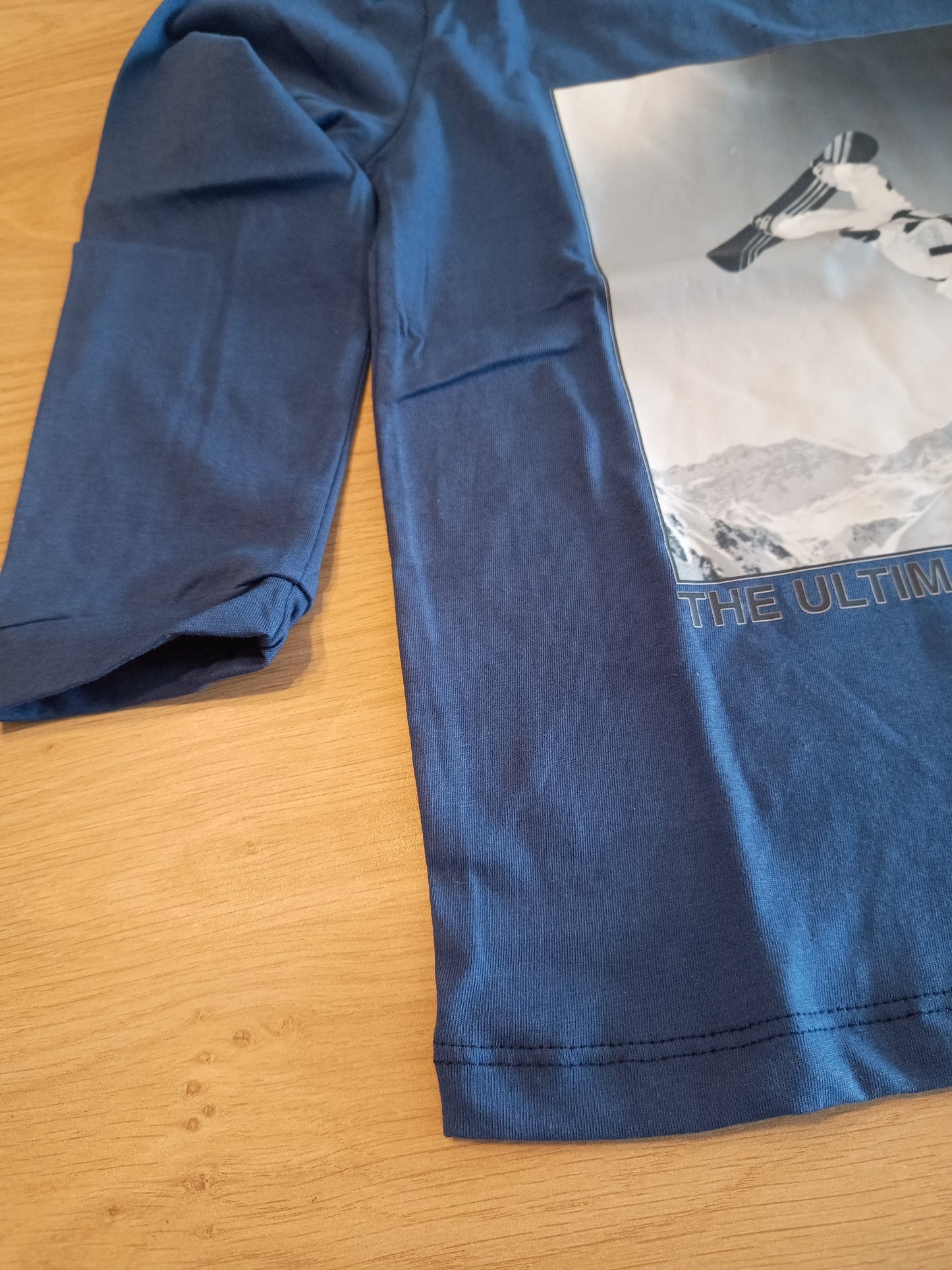 Blue skate t-shirt