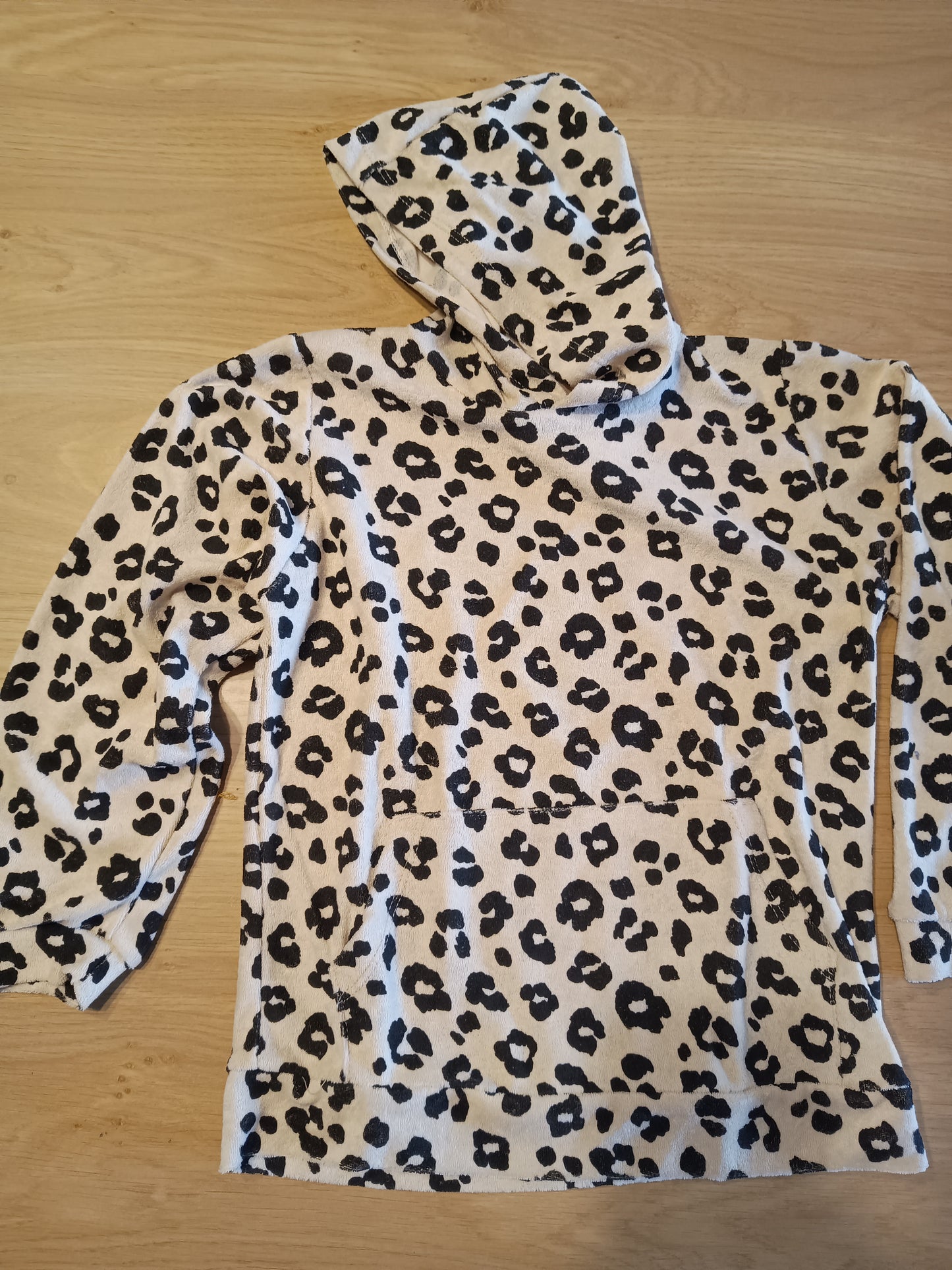 Pullover towell animal print