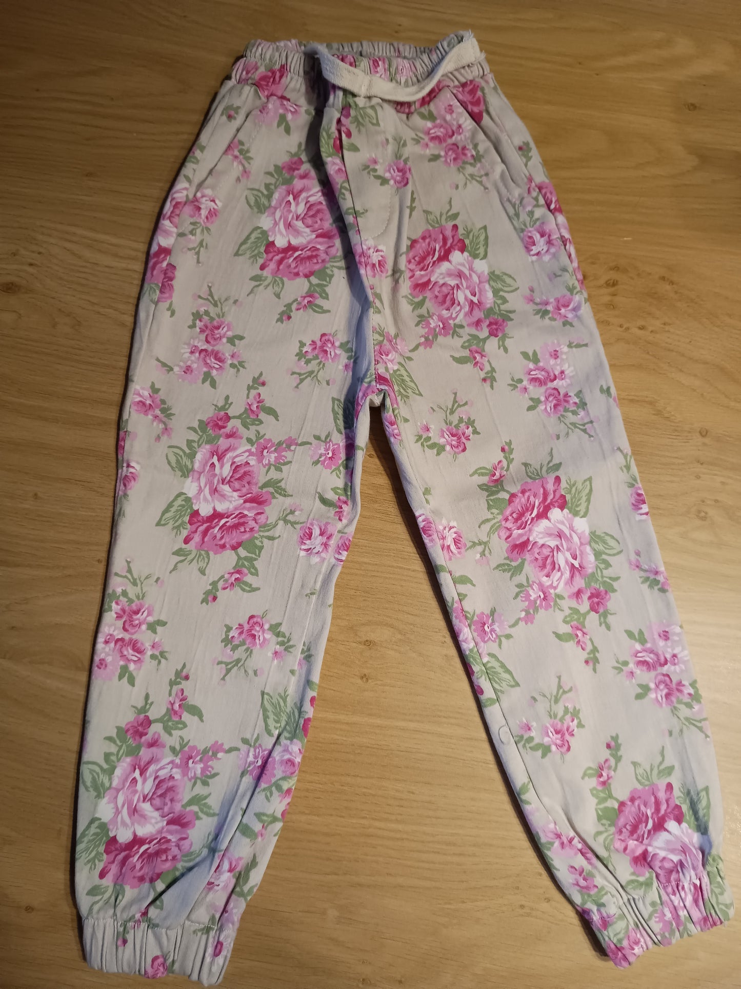 Jogger flower girl