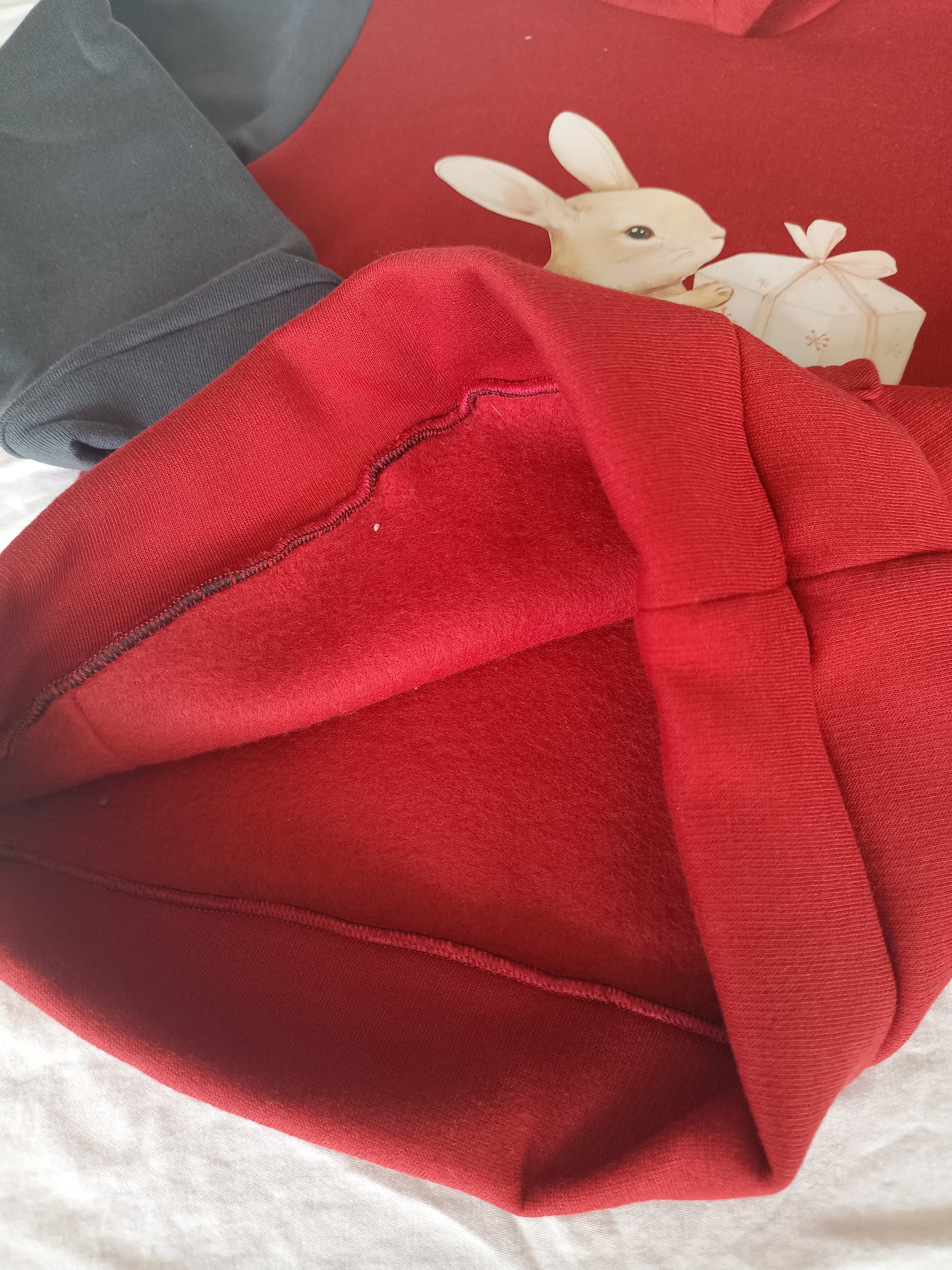 Pullover red with bunny girl