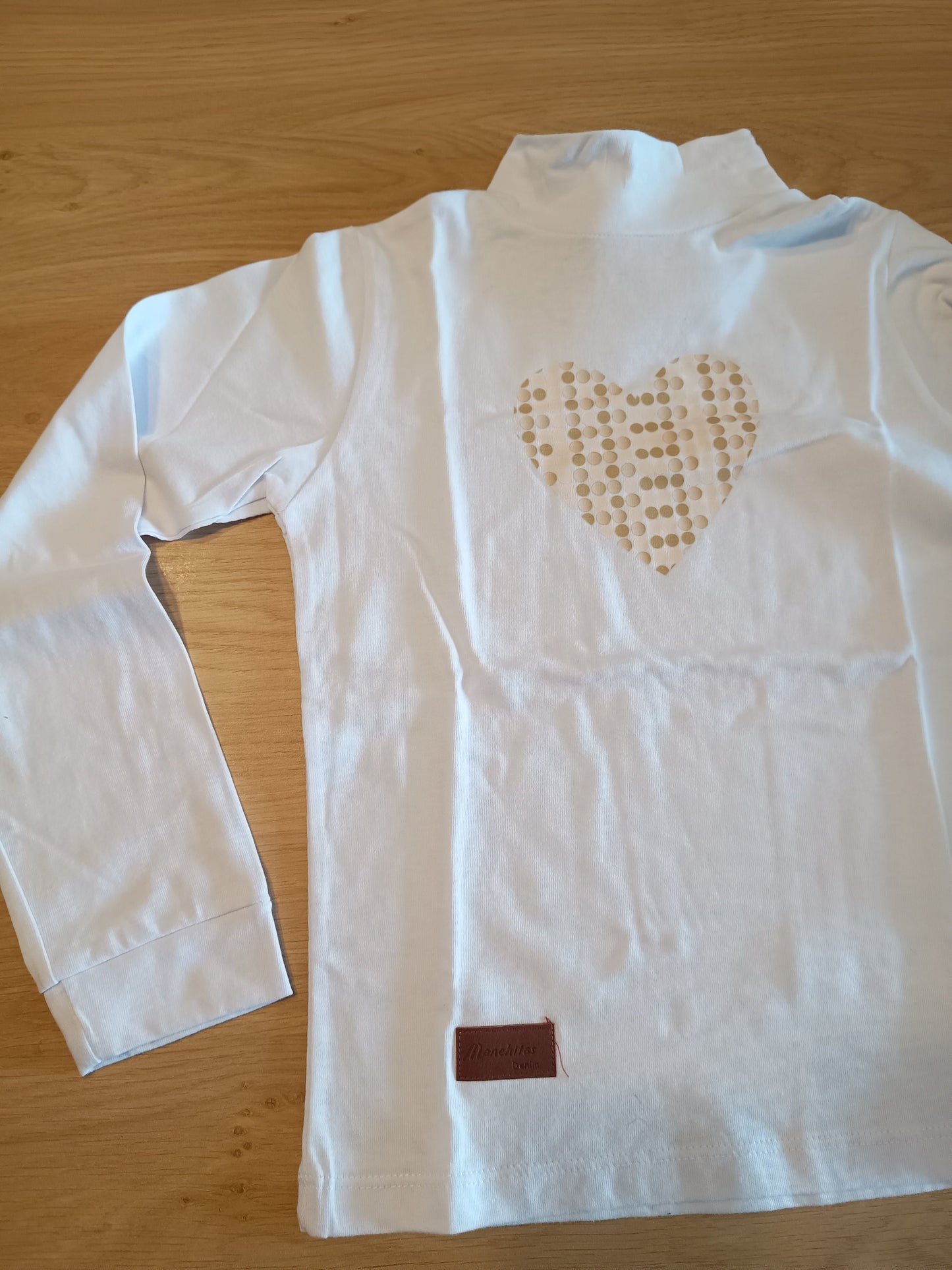 tshirt white heart girl
