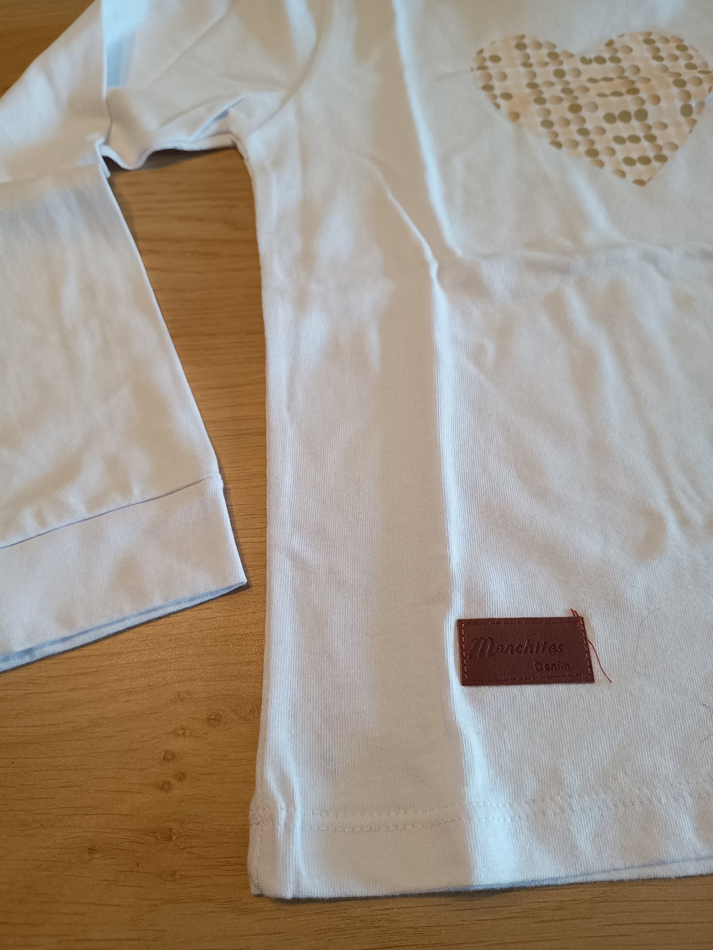 tshirt white heart girl