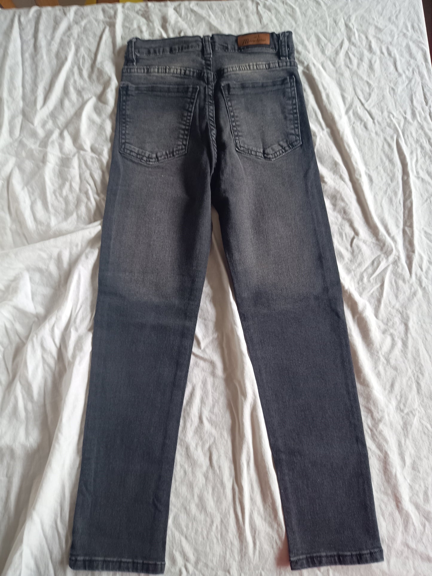 Jean black with cut