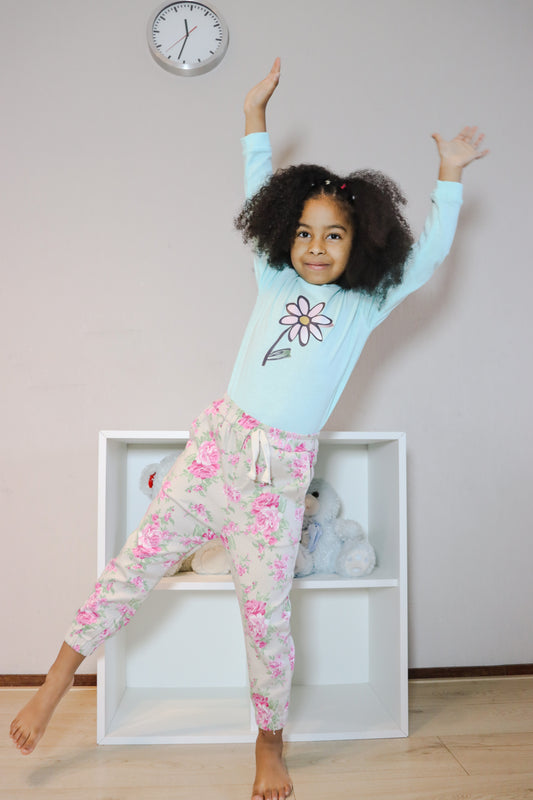 Jogger flower girl